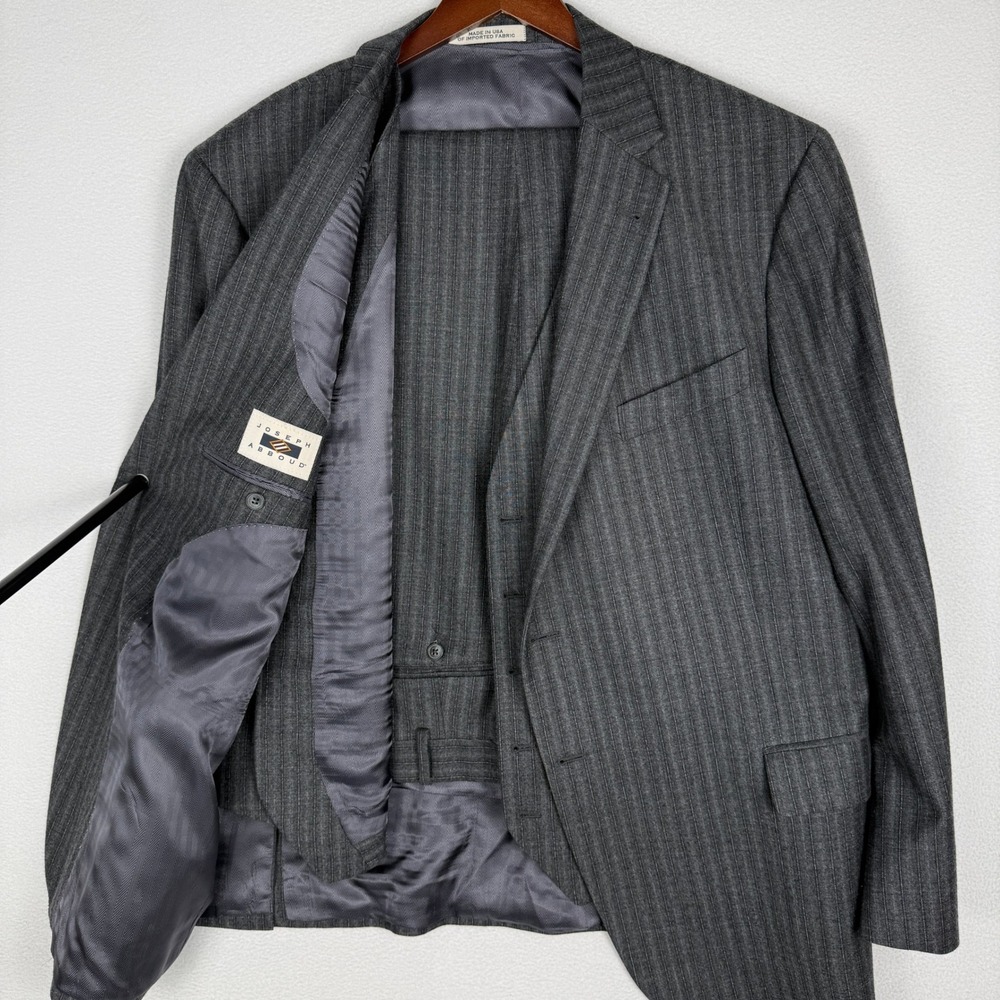 Joseph Abboud 3 Piece Suit Mens 48R W42 Gray Pinstripe Wool Zignone Super 100s